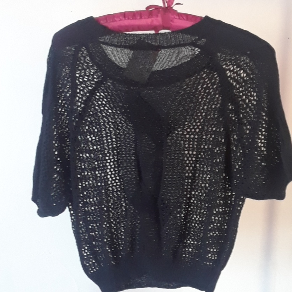 Sweater. Cropped - Picture 2 of 2